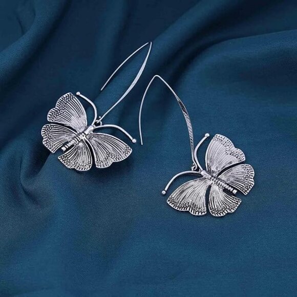 Vintage Vibe Butterfly in Flight Silver Dipped Boho Style Hook Earrings NEW - Picture 6 of 8